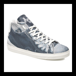 american_college_Dirty_Sneaker